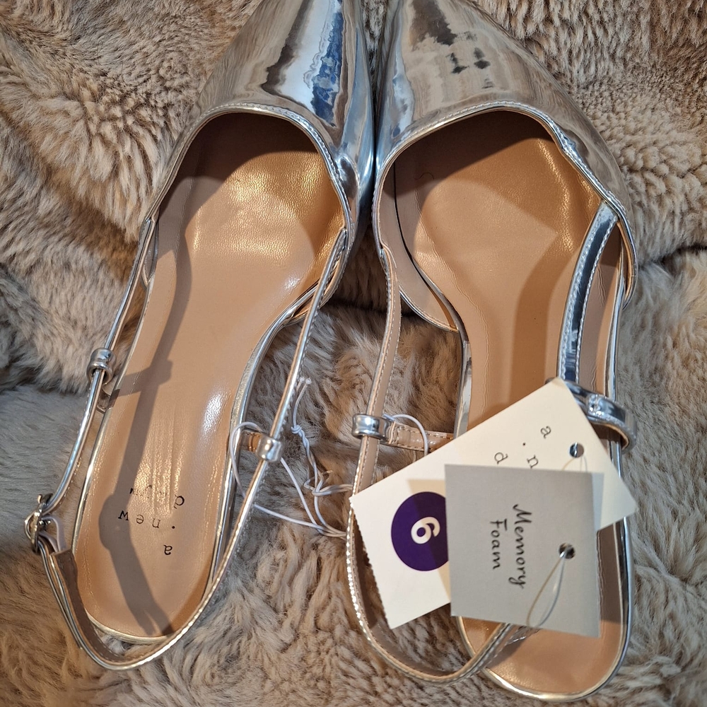 Silver Women's Shoes with Memory Foam